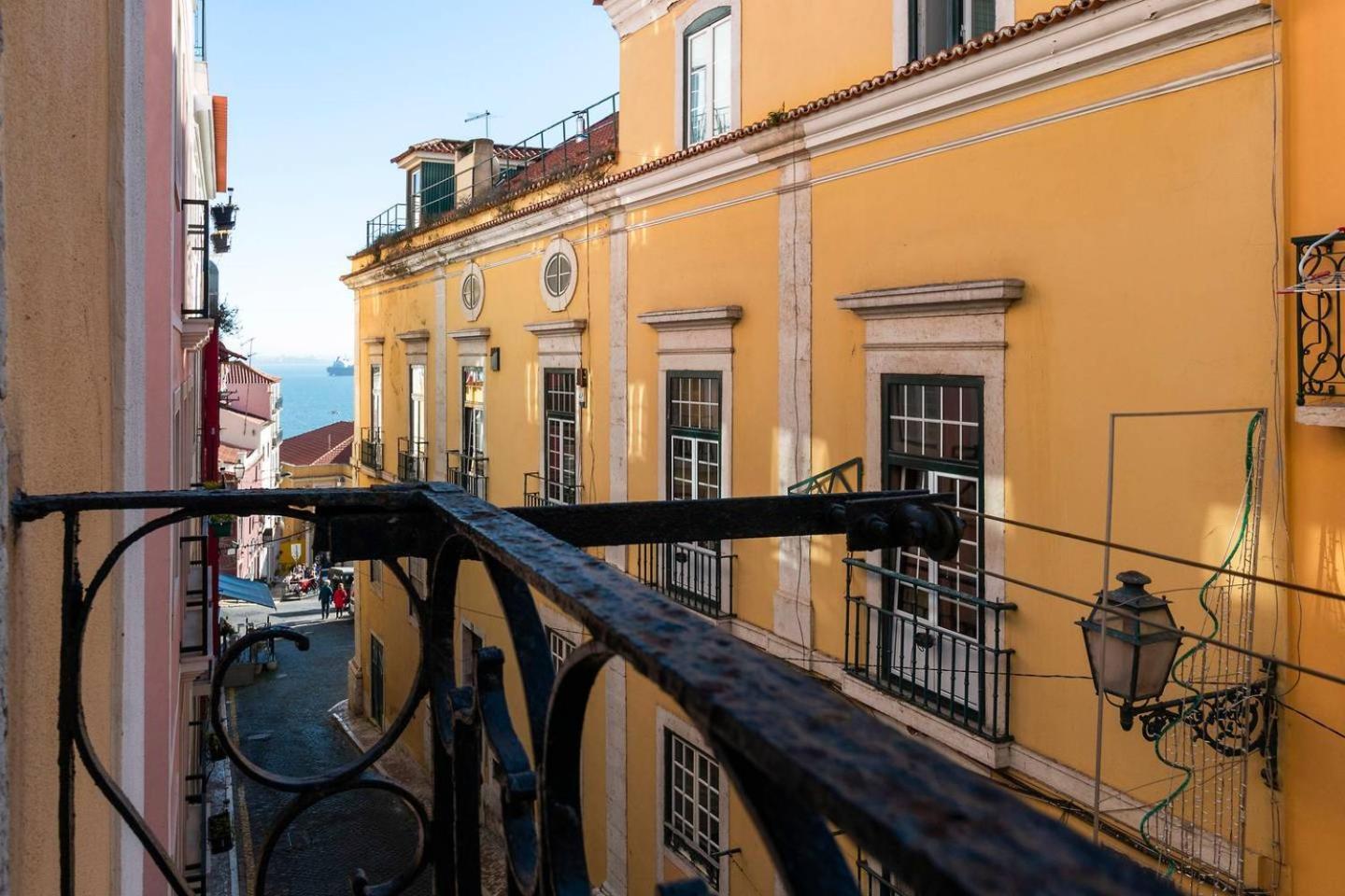 Guestready - Amazing Alfama Family Apt Near National Pantheon! Лиссабон Экстерьер фото